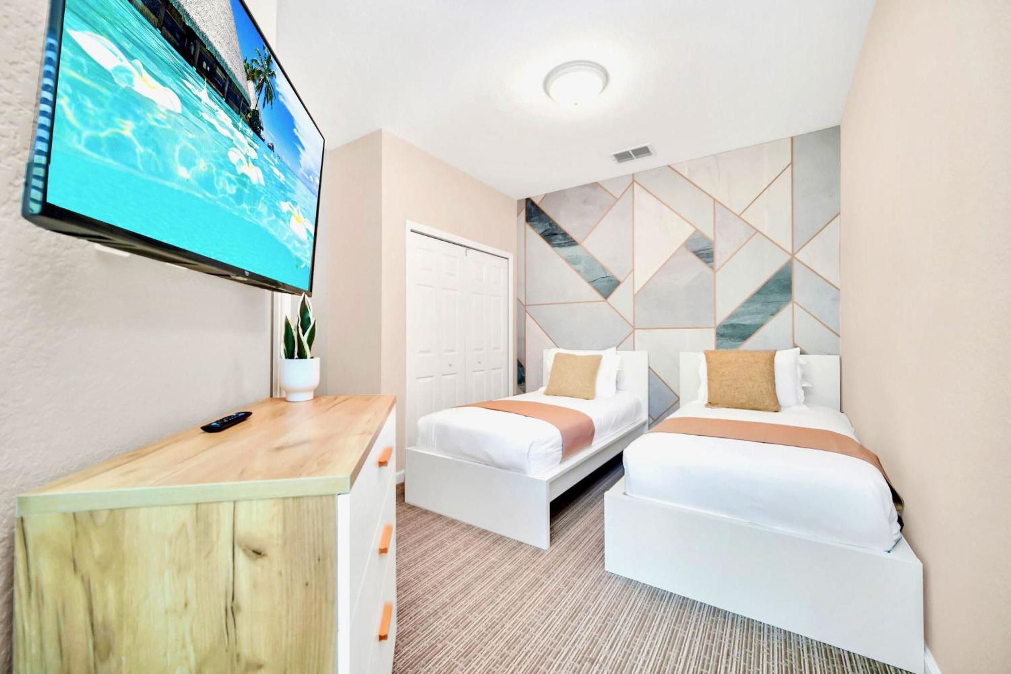 Modern 3Br Condo Near Disney- Pool And Hot Tub Орландо Экстерьер фото